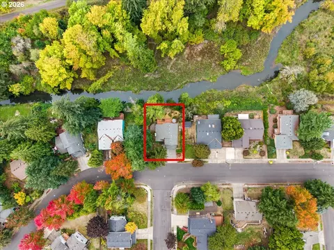 View/Area - 1005 SW 4th St, Gresham, OR 97080 photo 2 of 4