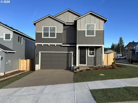 1017 NE Sagebrush Dr #186, Estacada, OR 97023