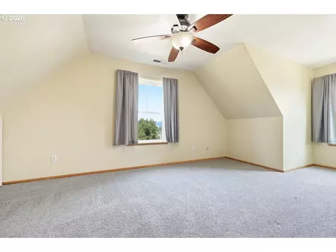 Bedroom - 196 S 72nd St, Springfield, OR 97478 photo 2 of 8