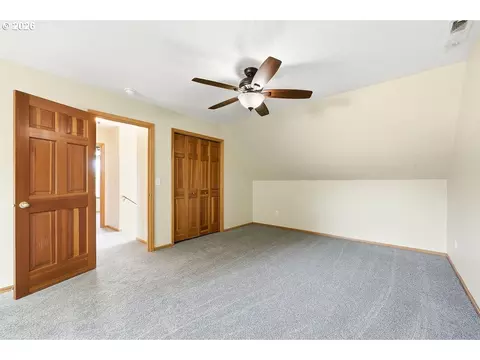 Bedroom - 196 S 72nd St, Springfield, OR 97478 photo 8 of 8