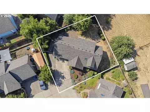 View/Area - 196 S 72nd St, Springfield, OR 97478 photo 1 of 1