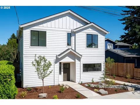 9174 N Berkeley Ave, Portland, OR 97203