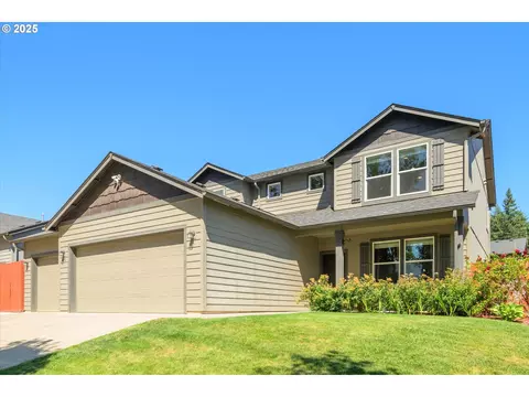 1051 S 54th St, Springfield, OR 97478