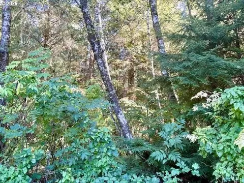 1 Cedar St, Wheeler, OR 97147 photo 4