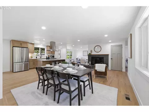 Dining - 2453 37th St, Springfield, OR 97477 photo 2 of 2