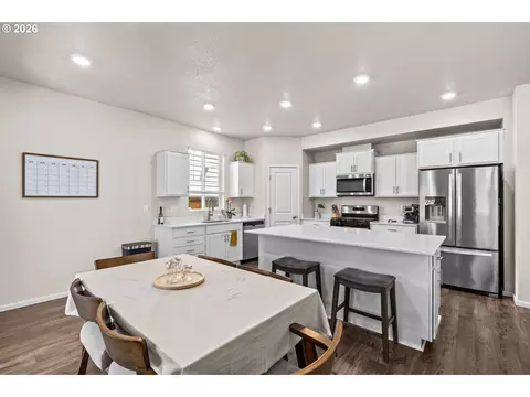 2678 26th Loop, Springfield, OR 97477 photo 11