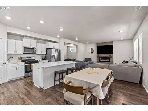 2678 26th Loop, Springfield, OR 97477 photo 15