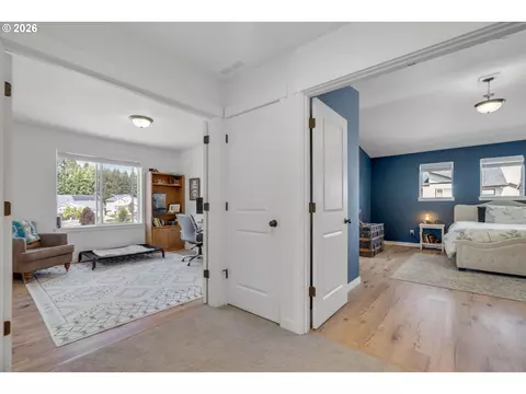 Entry Way - 2945 S Jasper Dr, Cornelius, OR 97113 photo 3 of 4