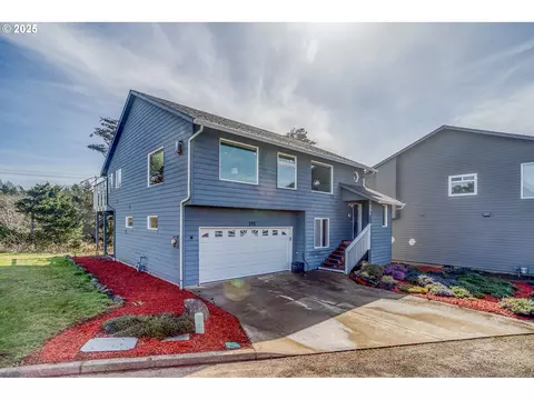 151 NW 73rd Ct, Newport, OR 97365