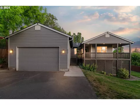 6902 SW Taylors Ferry Rd, Portland, OR 97223
