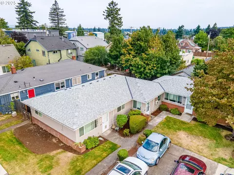 9145 NE Glisan St, Portland, OR 97220