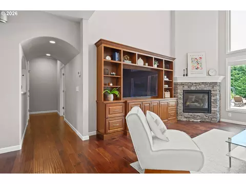 Entry Way - 3217 Boardwalk Ave, Eugene, OR 97401 photo 2 of 3