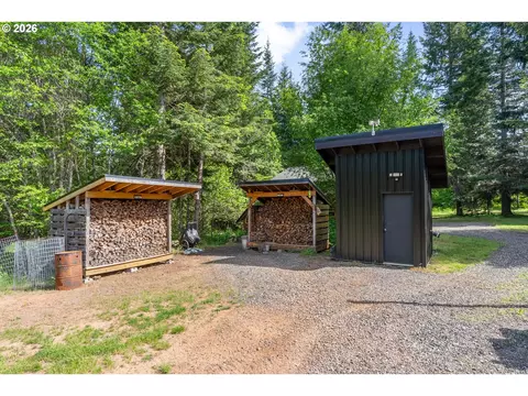 Exterior - 1284 Canyon Rd, Appleton, WA 98602 photo 7 of 13