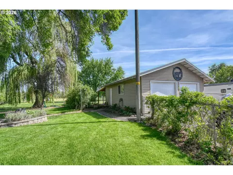 Exterior - 73561 Williams Ln, Pendleton, OR 97801 photo 4 of 13