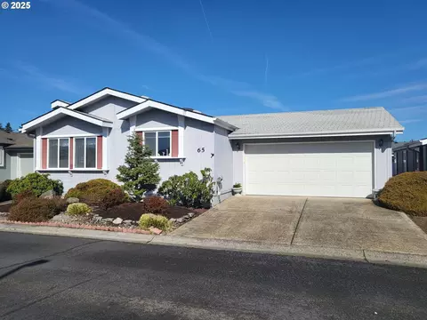 16500 SE 1st St #65, Vancouver, WA 98684