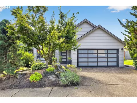 7876 SW Skyhar Ct, Portland, OR 97223