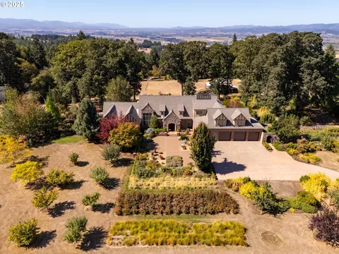 9009 SEola Hills Rd, Amity, OR 97101
