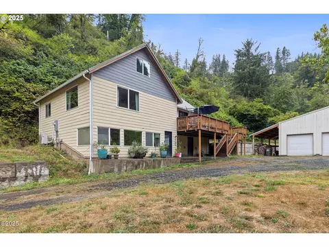 1140 Hidden Valley Rd, Toledo, OR 97391