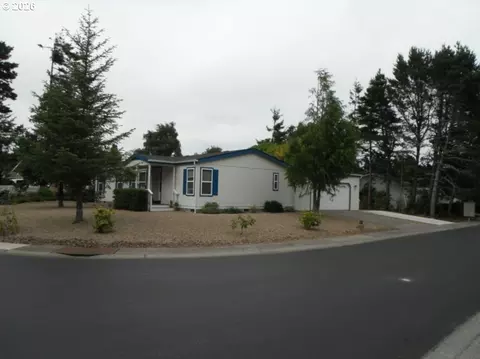 472 Sherwood Loop, Florence, OR 97439