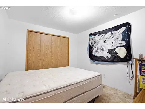 Bedroom - 602 N Dolash Ct, Newberg, OR 97132 photo 3 of 4