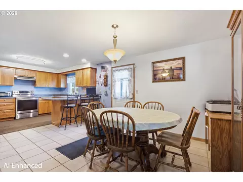 Dining - 602 N Dolash Ct, Newberg, OR 97132 photo 1 of 1
