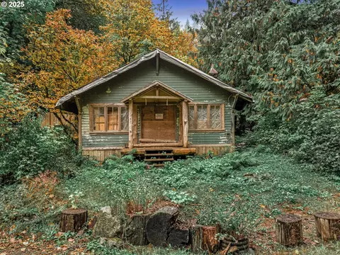 71240 E Faubion Loop, Rhododendron, OR 97049
