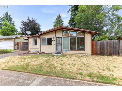 9125 SE Ash St, Portland, OR 97216