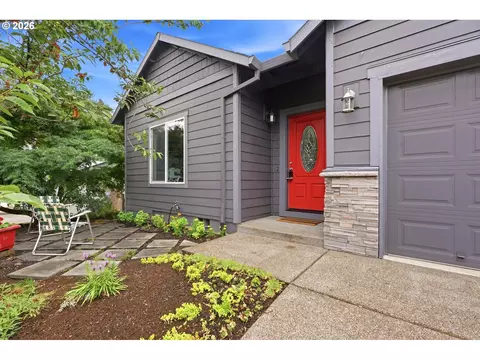 642 S 13th Ave, Cornelius, OR 97113 photo 2