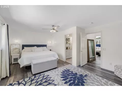 Bedroom - 23851 Schultz Rd NE, Aurora, OR 97002 photo 1 of 5
