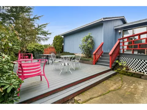 Exterior - 1859 SW Angeline Ave, Gresham, OR 97080 photo 3 of 4