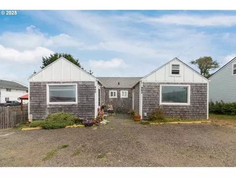 462 SW Coast Ave, Depoe Bay, OR 97341