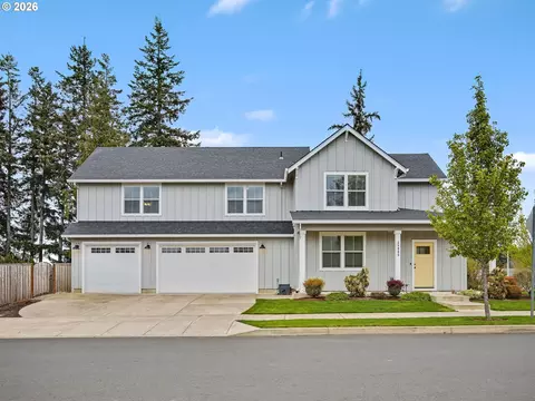 Exterior - 38005 Juniper St, Sandy, OR 97055 photo 3 of 8