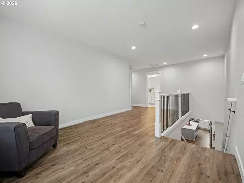 Entry Way - 38005 Juniper St, Sandy, OR 97055 photo 4 of 4