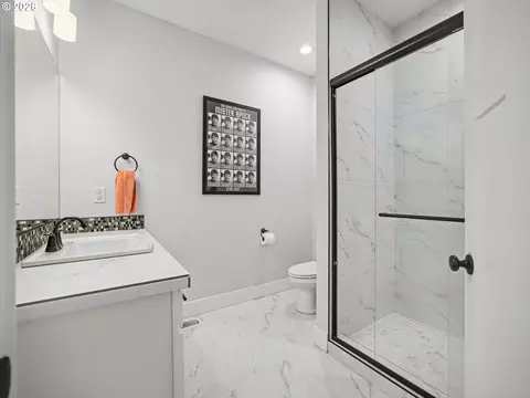 Bath - 38005 Juniper St, Sandy, OR 97055 photo 6 of 6
