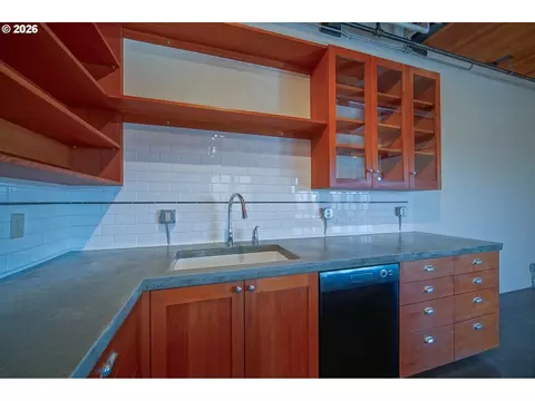 Kitchen - 321 Mill St #5, Eugene, OR 97401 photo 4 of 10