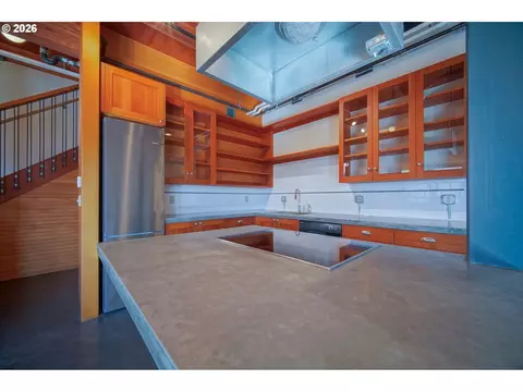 Kitchen - 321 Mill St #5, Eugene, OR 97401 photo 3 of 10