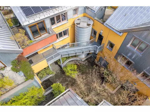 Exterior - 321 Mill St #5, Eugene, OR 97401 photo 1 of 7