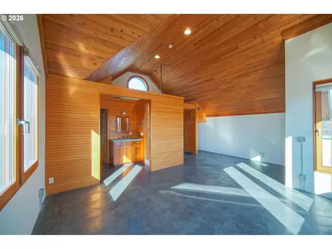 Bedroom - 321 Mill St #5, Eugene, OR 97401 photo 1 of 1