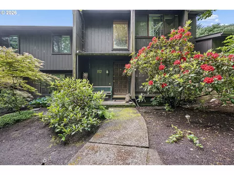 157 Westbrook Way, Eugene, OR 97405