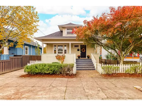 2225 SE 38th Ave, Portland, OR 97214