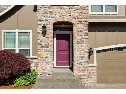 Entry Way - 2234 NW Utah Ct, Camas, WA 98607 photo 1 of 3