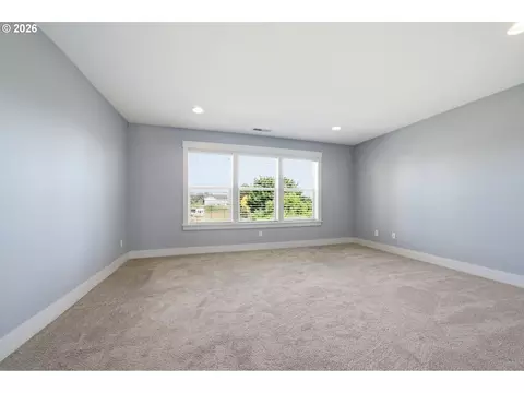 Bedroom - 2234 NW Utah Ct, Camas, WA 98607 photo 3 of 6