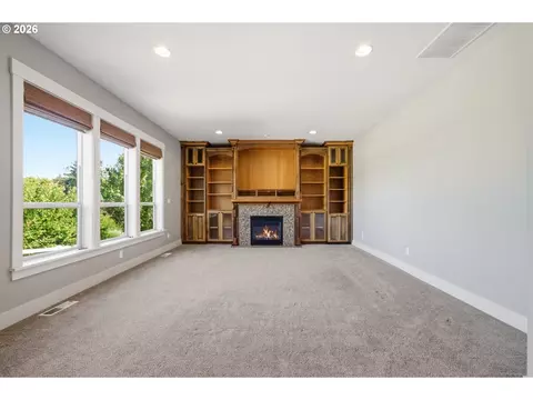 Living - 2234 NW Utah Ct, Camas, WA 98607 photo 4 of 5