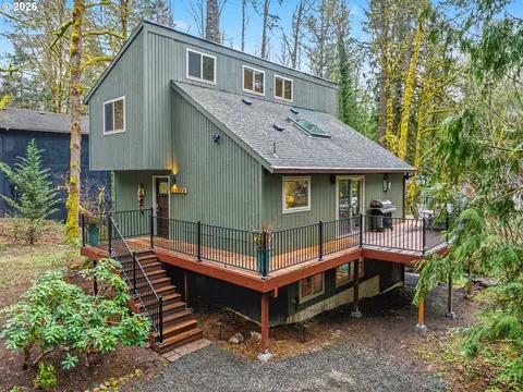 21112 E Mountain Creek Cir, Rhododendron, OR 97049