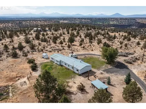 14730 SW Park Ln, Culver, OR 97734