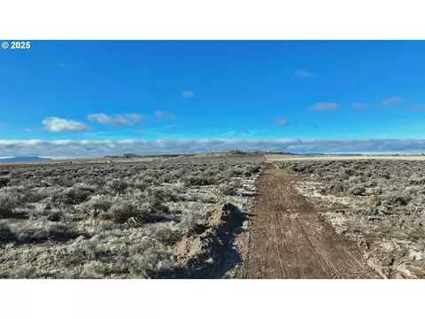 south rainbow rd, Christmas Valley, OR 97641