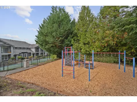 Other - 850 Springtree Ln, West Linn, OR 97068 photo 3 of 5