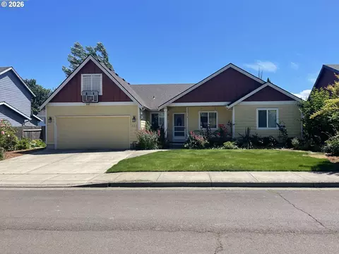 323 NW Pacific Hills Dr, Willamina, OR 97396
