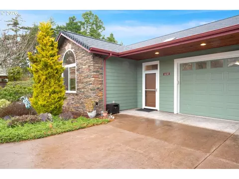 Other - 1630 38th Loop, Florence, OR 97439 photo 1 of 4