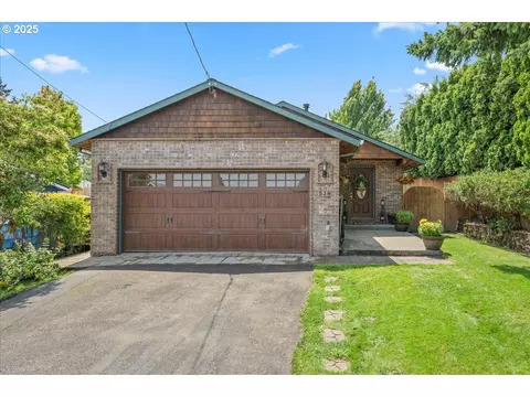 526 Logus St, Oregon City, OR 97045
